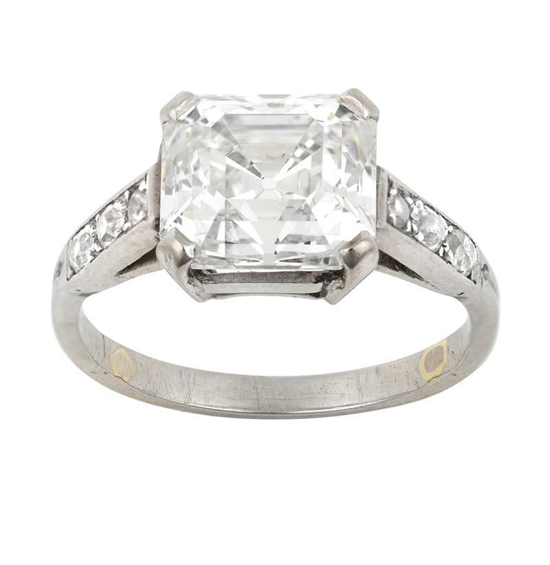 An Art Deco Diamond Ring